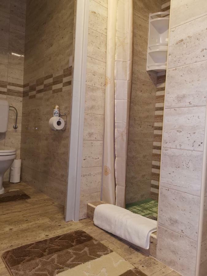 Gal Apartmanhaz Harkány Exteriér fotografie